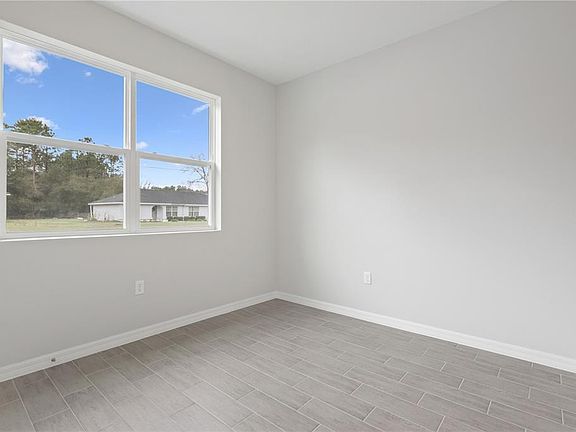 3rd image of 17195 SW 20th Court Rd