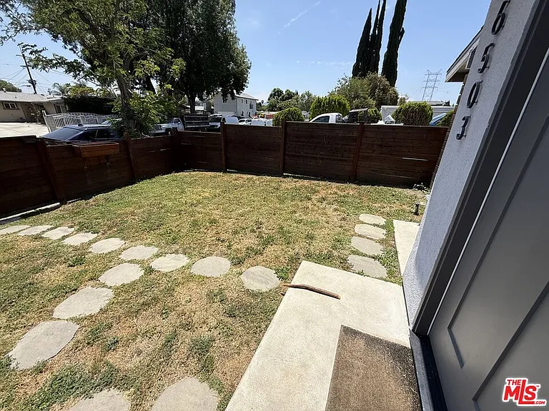 6503 Geyser Ave — Photo 19