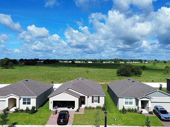 3rd image of 1122 Boardwalk Pl