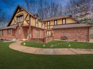 2472 Wild Valley Dr, High Ridge, MO 63049