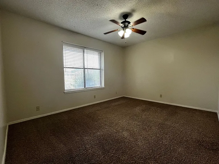 3834 Lake Ridge Dr — Photo 14