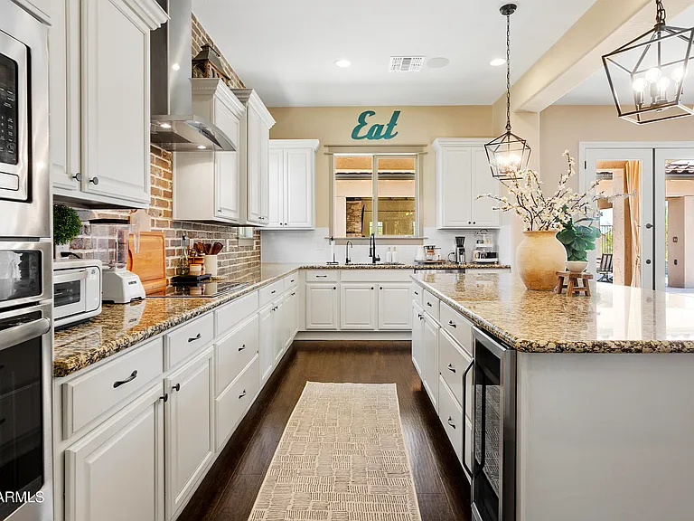 5803 E Parnell Dr — Photo 18