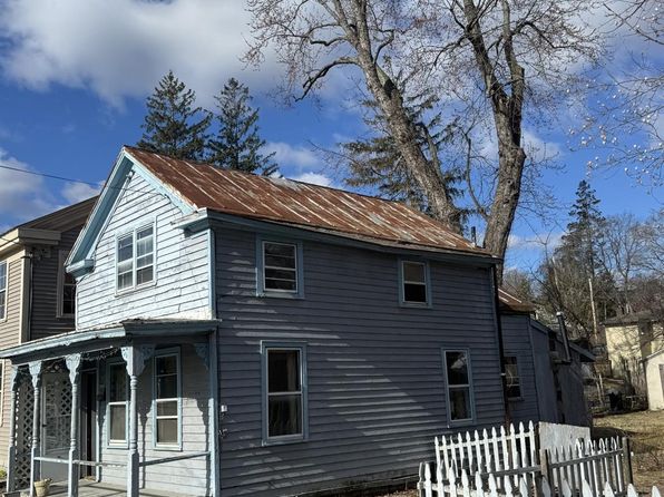 10 N Franklin Street, Athens, NY 12015