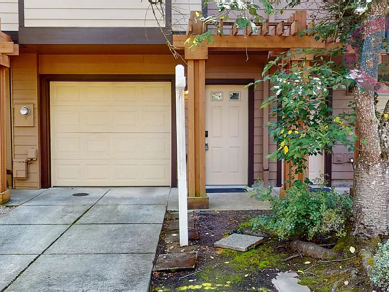 14742 SW Trout Creek Ln — Photo 3