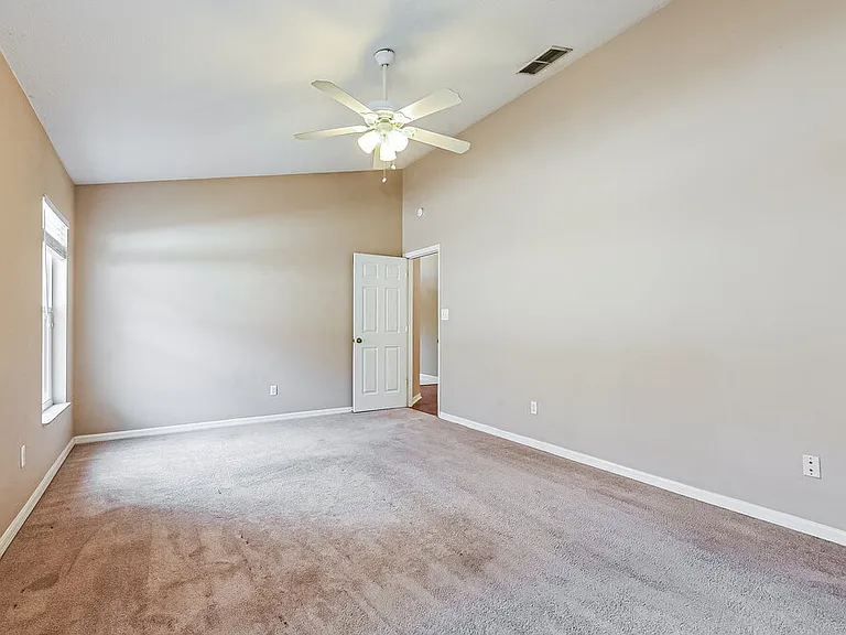 10129 Dean Point Pl — Photo 9
