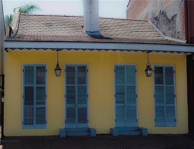 1st image of 830 Orleans Ave