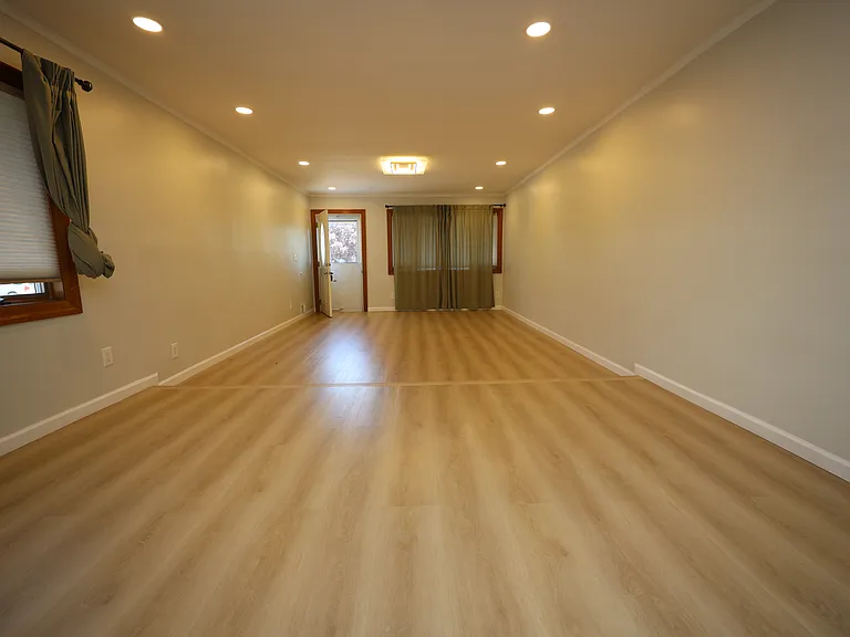 178 Spratt Ave — Photo 15