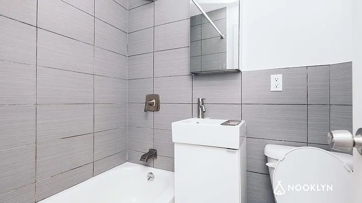 Rented by Nooklyn NYC LLC | media 32