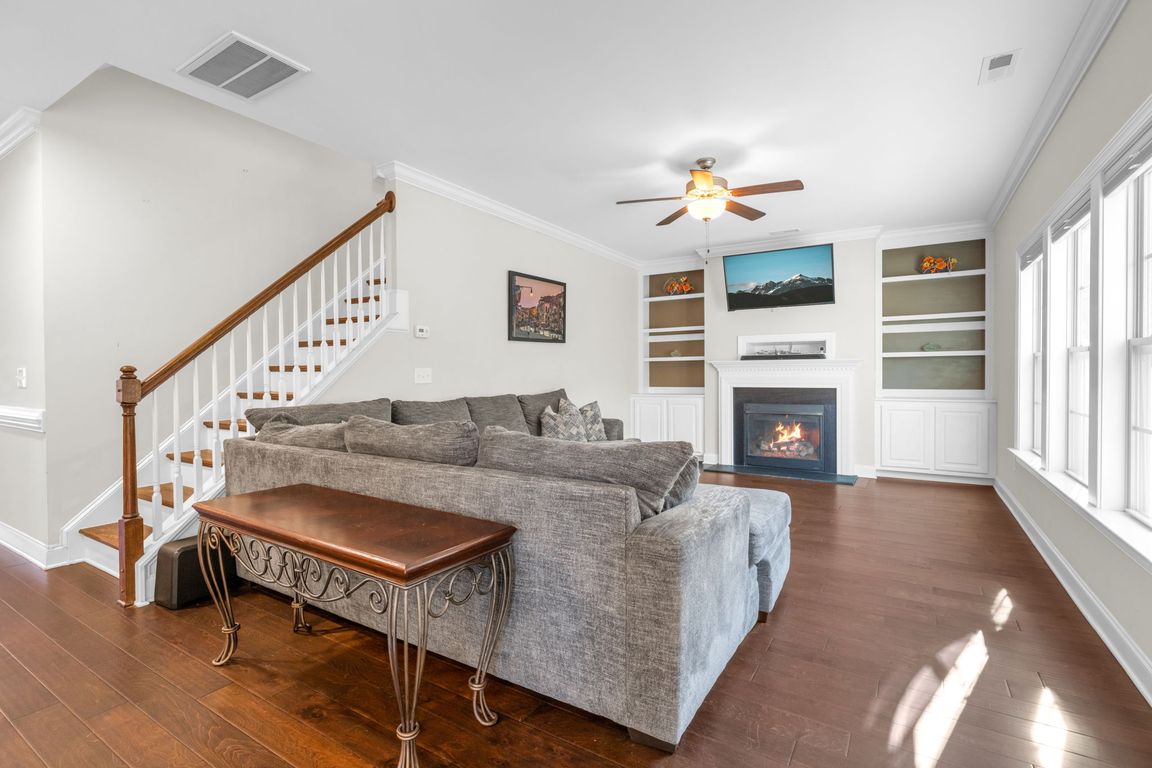 next background image