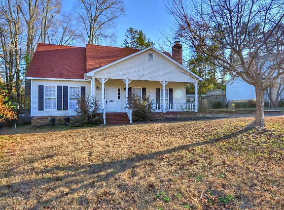 2nd image of 253 Hillbrook Dr