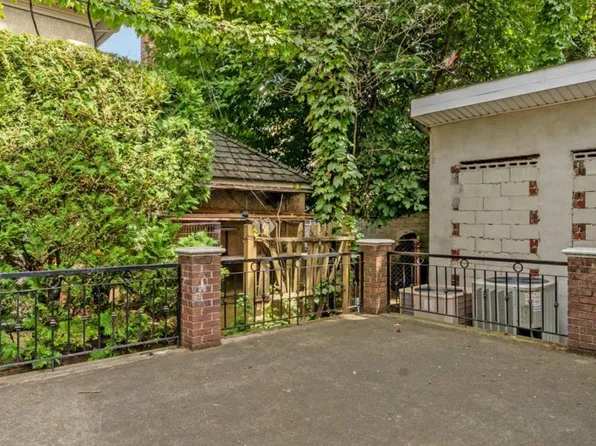 1239 East 23rd Street image 12 of 14