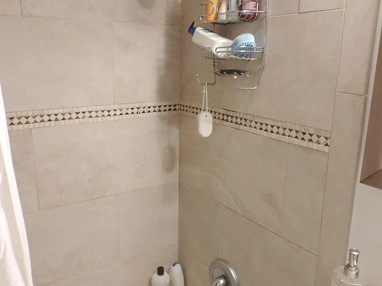 907 Washington St #1A — Photo 10