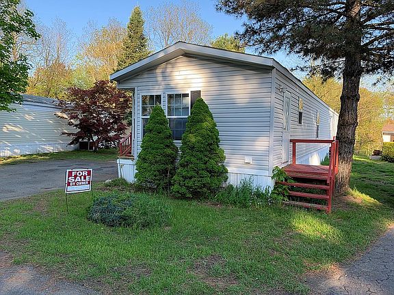 4th image of 102 Martindale Ct