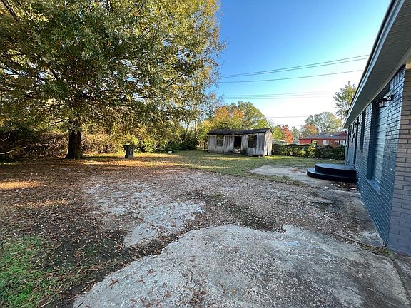 5th image of 276 E Shelby Dr
