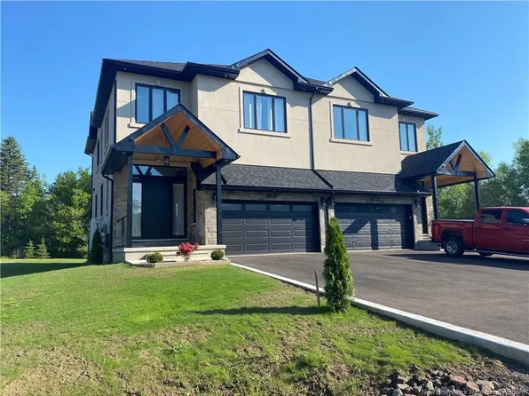135 Charles Lutes Rd, Moncton, NB E1G 2P8