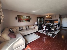 10 Martha Eaton Way, Toronto, ON