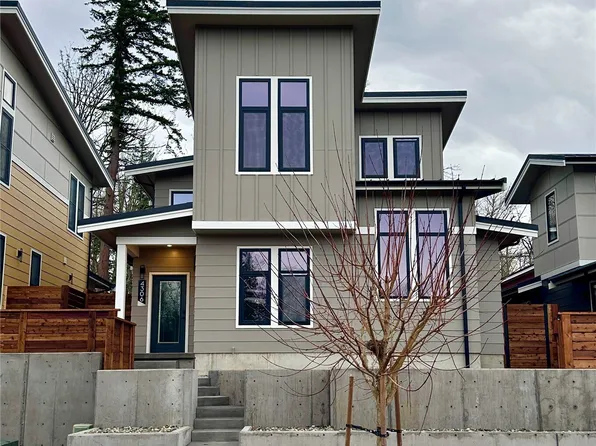 4306 Creston Way, Bellingham, WA 98226