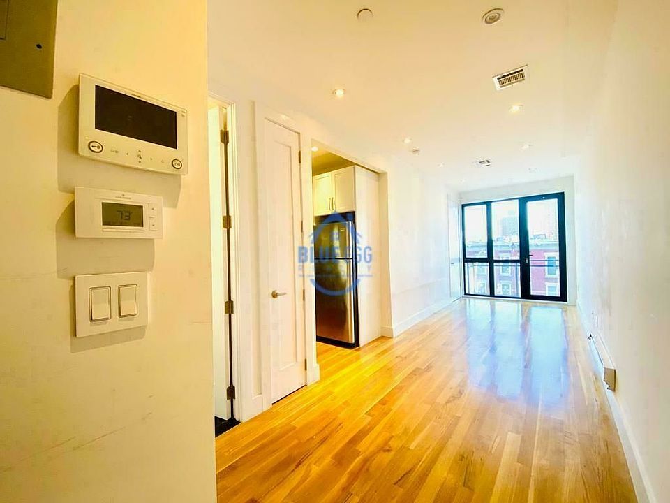 1st image of 102 Somers St #3B