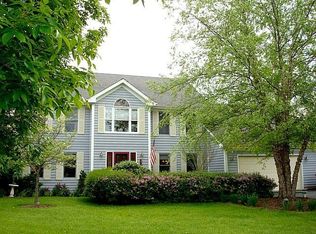 39W012 Ridge Line Rd, Saint Charles, IL 60175