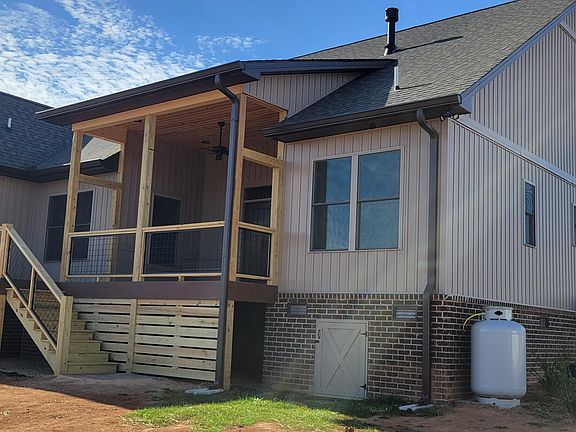 4th image of 150 Wilshaw Ct
