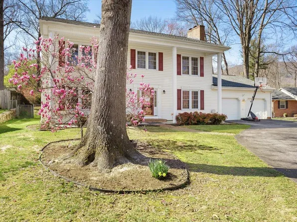 5318 Canoe Cir, Salem, VA 24153