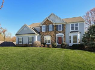 1 Bellewood Dr, Warren, NJ 07059