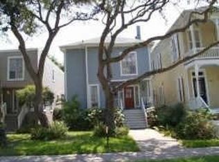 1219 Sealy St, Galveston, TX 77550