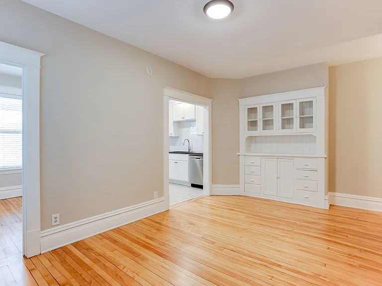 941 Goodrich Ave — Photo 11