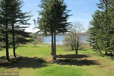 287 Hazelhurst Rd photo 1