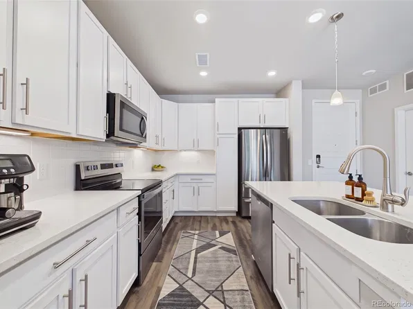 400 E Fremont Place #204, Centennial, CO 80122