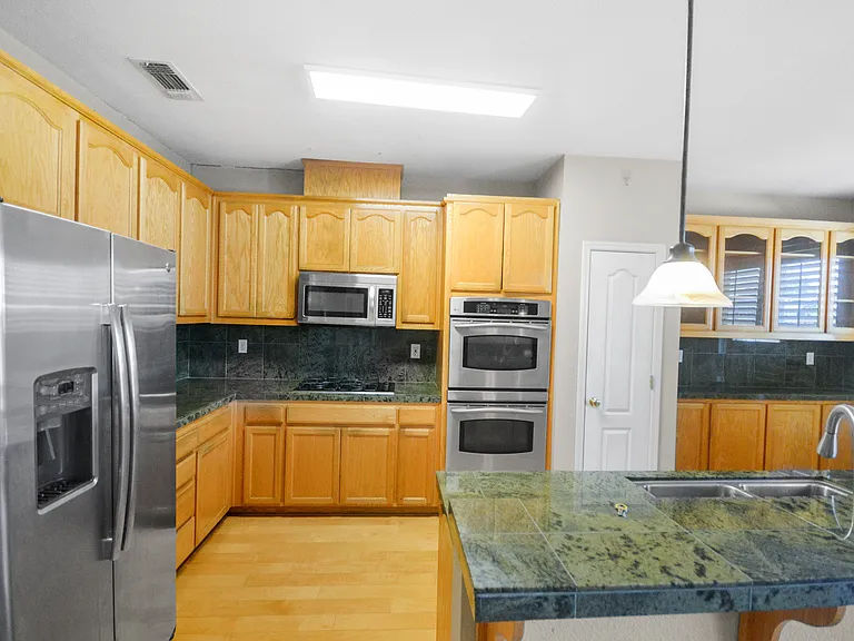 3737 Pintail Dr — Photo 5