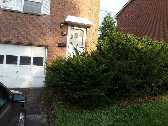 4th image of 923 Academy Heights Dr