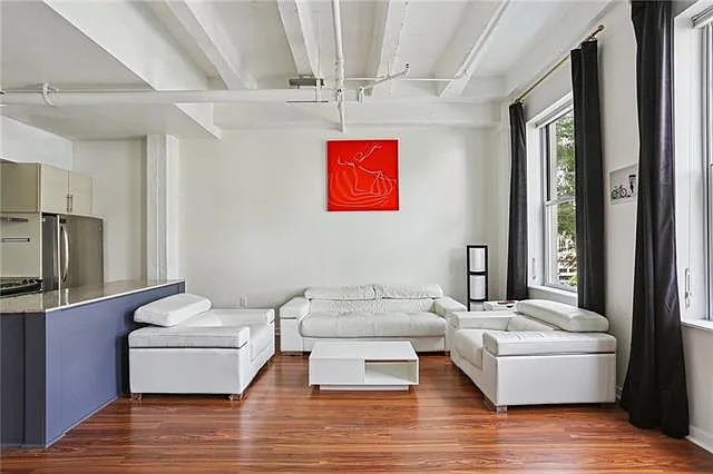 835 Julia St #3 — Photo 6