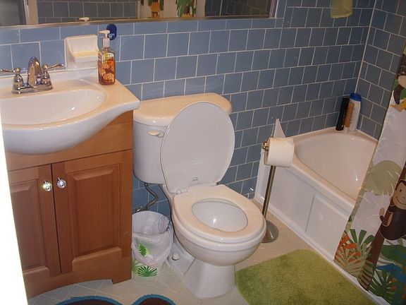 Cute Bathroom!