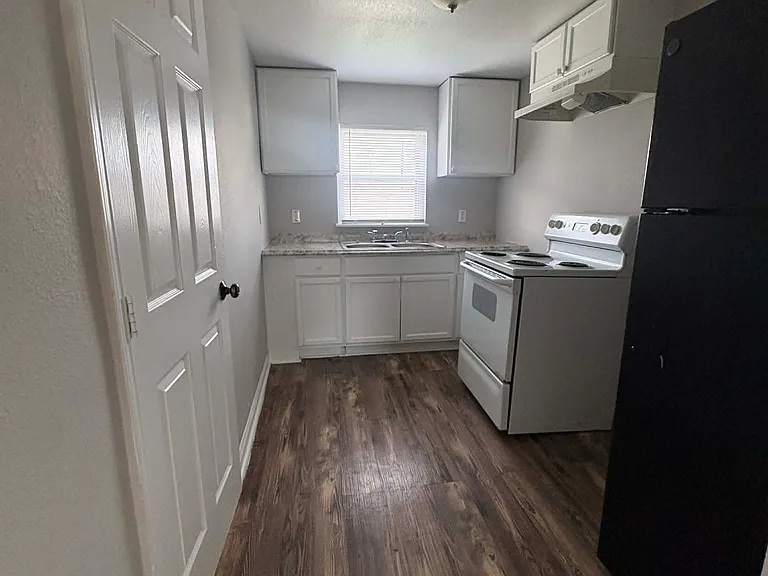 1412 Sydnor St — Photo 19