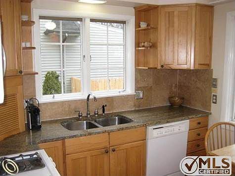 117 Mapleton 003-001.jpg