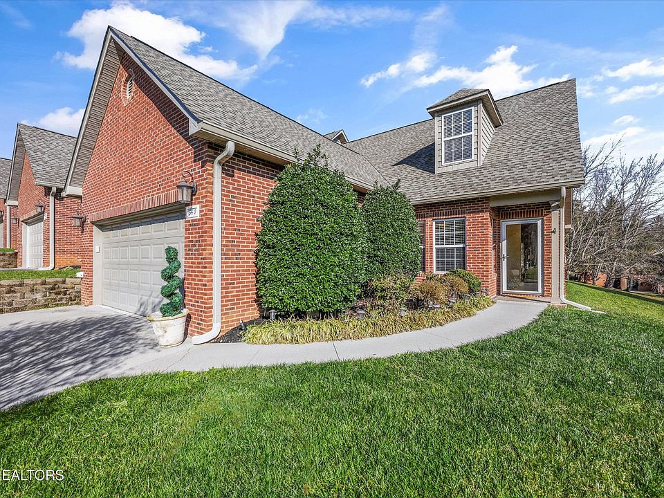 1st image of 560 Meadow Walk Ln