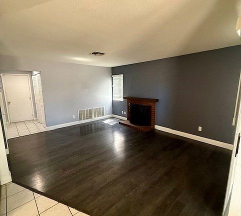 4th image of 8383 Brad Oaks Cir