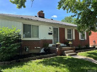 9919 Merriman Rd, Livonia, MI 48150