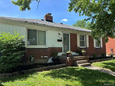 9919 Merriman Rd, Livonia, MI, 48150