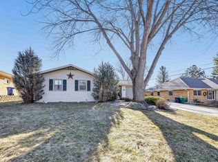 627 Eastview Dr, Green Bay, WI 54302