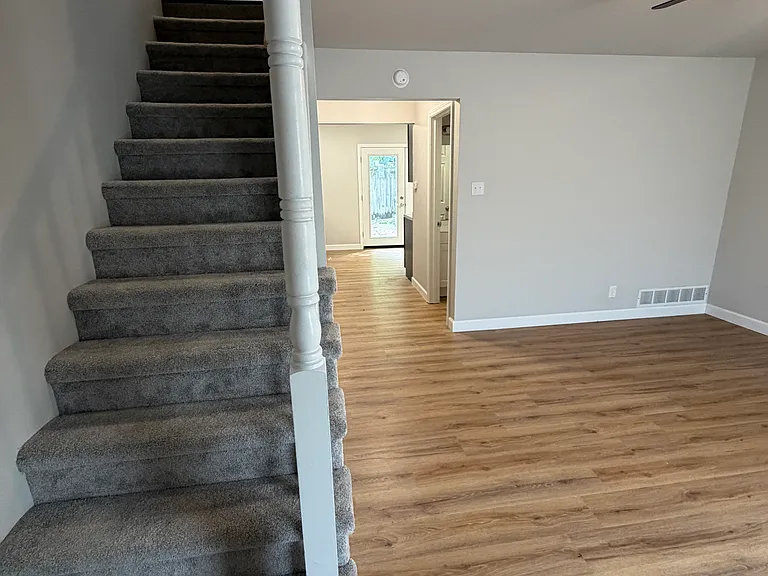 719 Benham St #719 — Photo 5