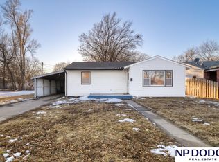 215 Pershing Rd, Fremont, NE 68025