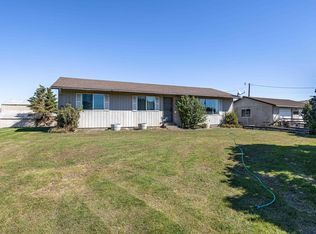 141 McPherson Ln, Selah, WA 98942