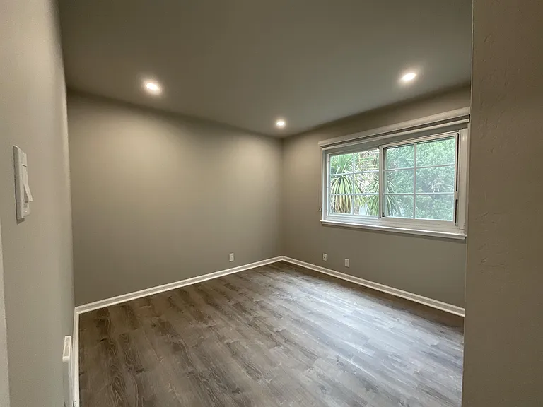 130 Magnolia Ave — Photo 34