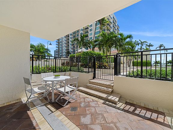4th image of 610 W Las Olas Boulevard #721N