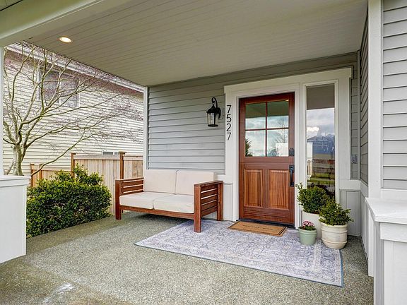 3rd image of 7527 Douglas Ave SE