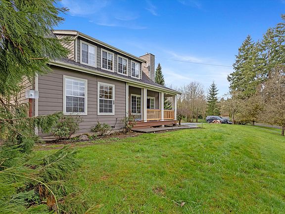 2nd image of 11814 188th St SE