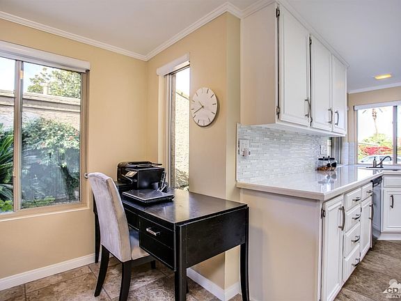 44509 Sorrento - OFFICE SPACE