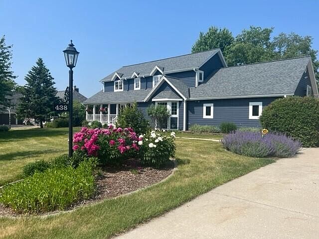 1st image of 438 River Bluff CIRCLE